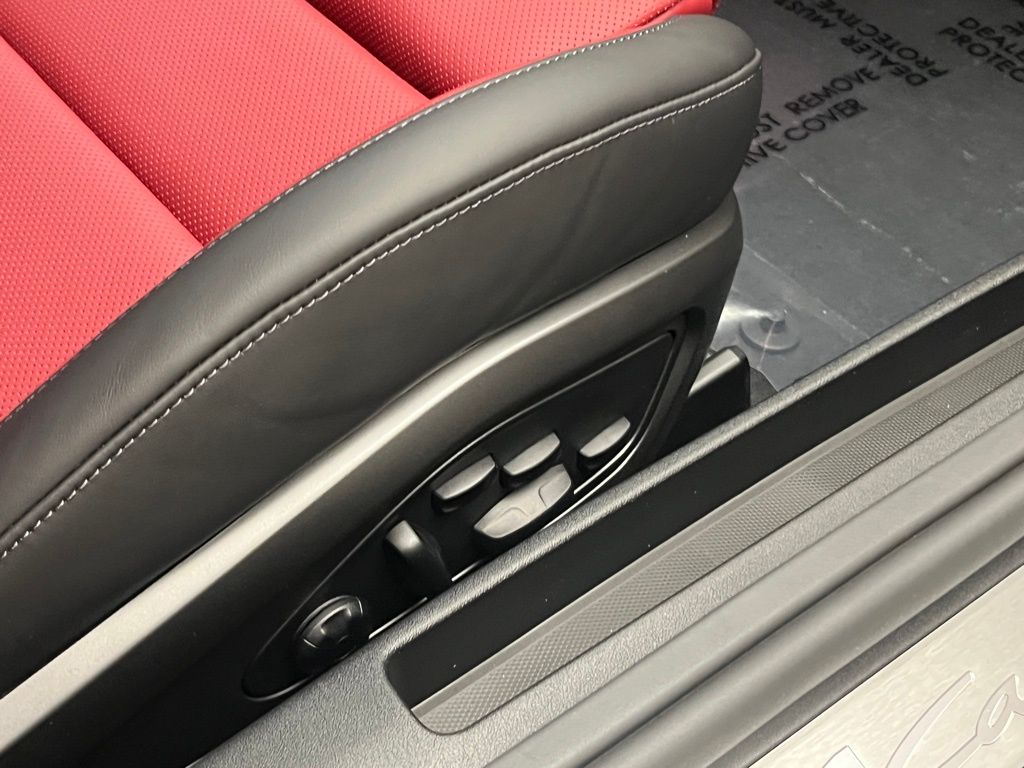 Thumbnail: 2026 Porsche 911 - 32