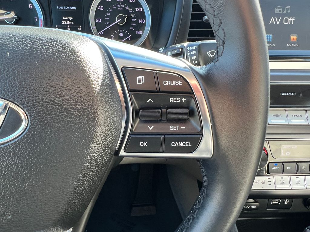 Thumbnail: 2018 Hyundai Sonata - 22