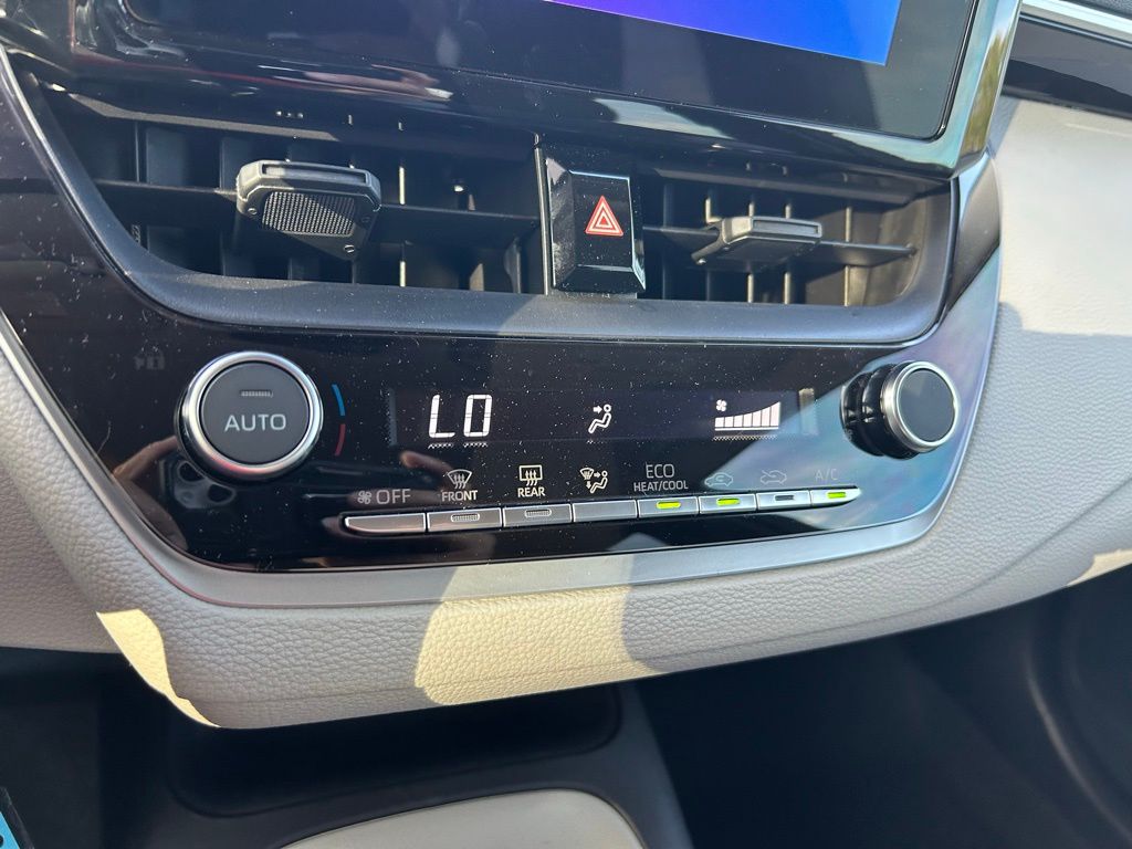 Thumbnail: 2025 Toyota Corolla - 25