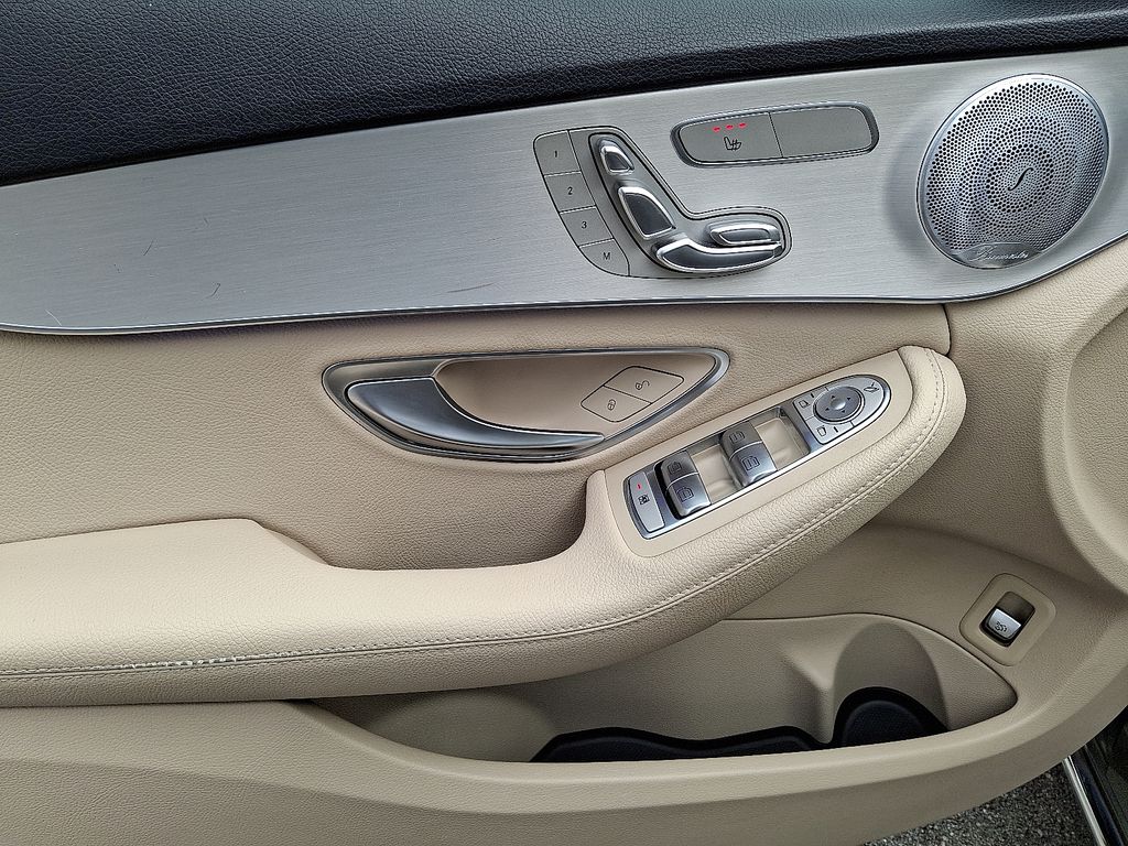 Thumbnail: 2021 Mercedes-Benz C-Class - 11