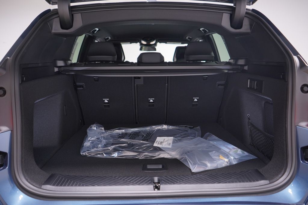 Thumbnail: 2026 BMW X3 - 13