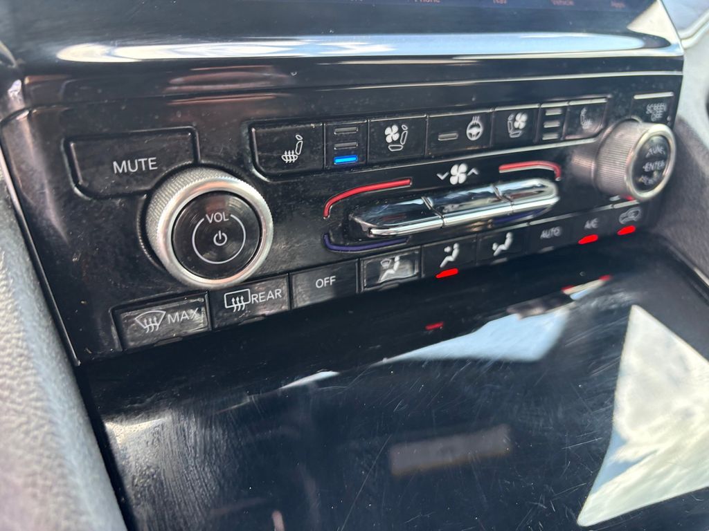 Used Car 2022 Jeep Grand Cherokee L  Overland For Sale Under $35,000 In Austin, Texas