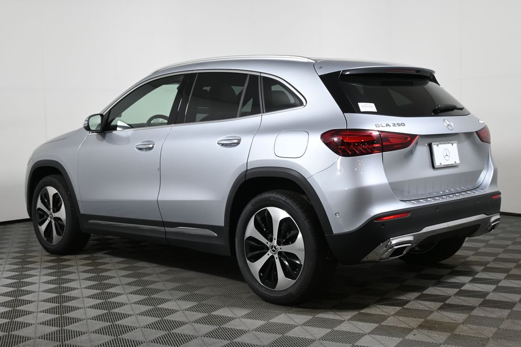 Thumbnail: 2026 Mercedes-Benz GLA - 5