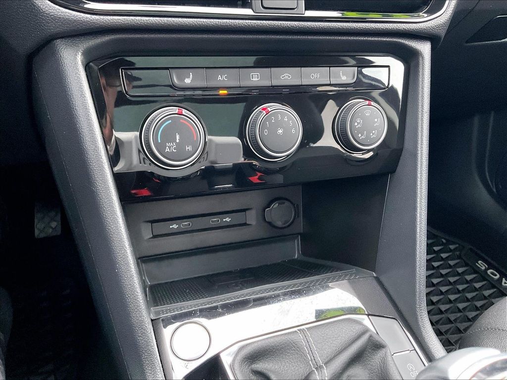 2023 Volkswagen Taos — photo 25