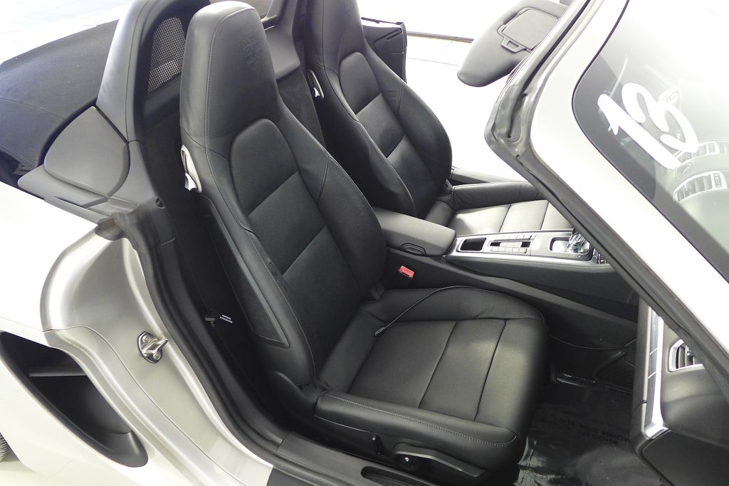 Thumbnail: 2013 Porsche Boxster - 23