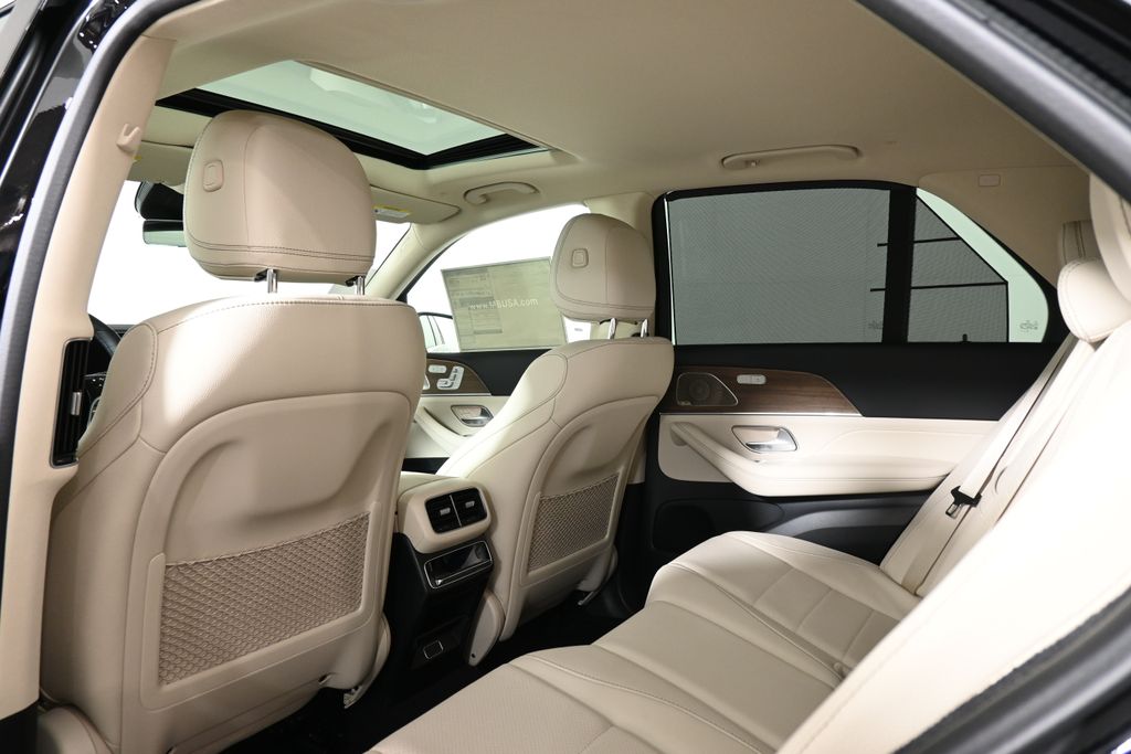 Thumbnail: 2026 Mercedes-Benz GLE - 28