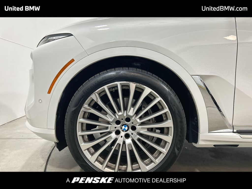 Thumbnail: 2024 BMW X7 - 10