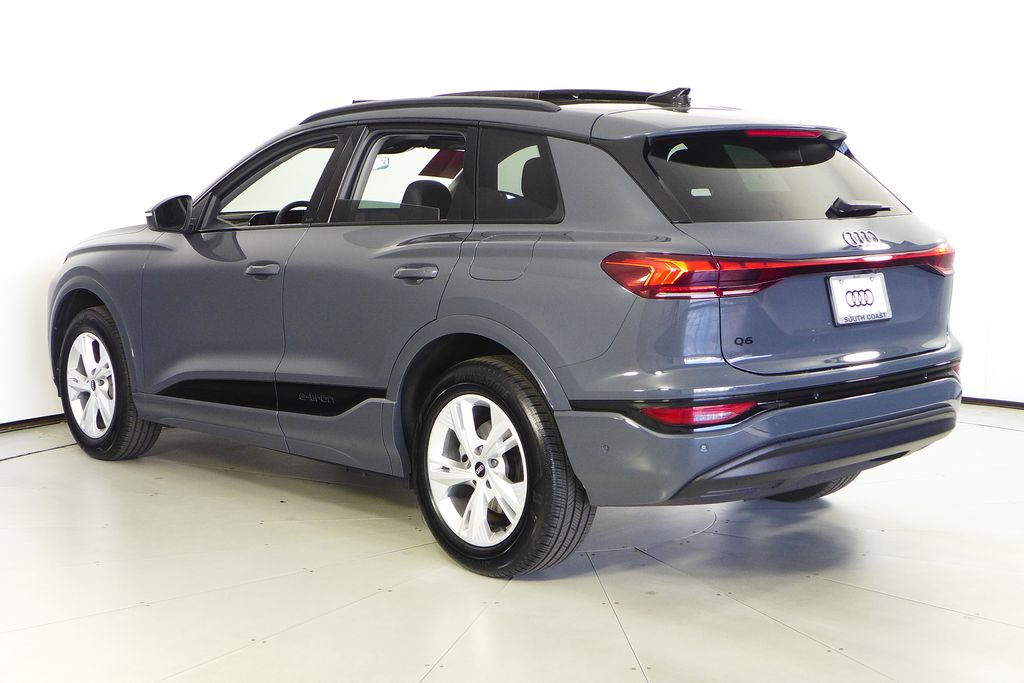 Thumbnail: 2025 Audi Q6 e-tron - 9