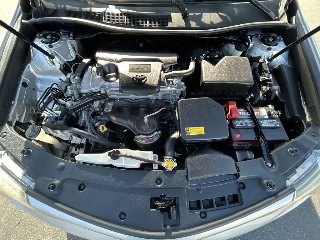 Thumbnail: 2013 Toyota Camry - 24