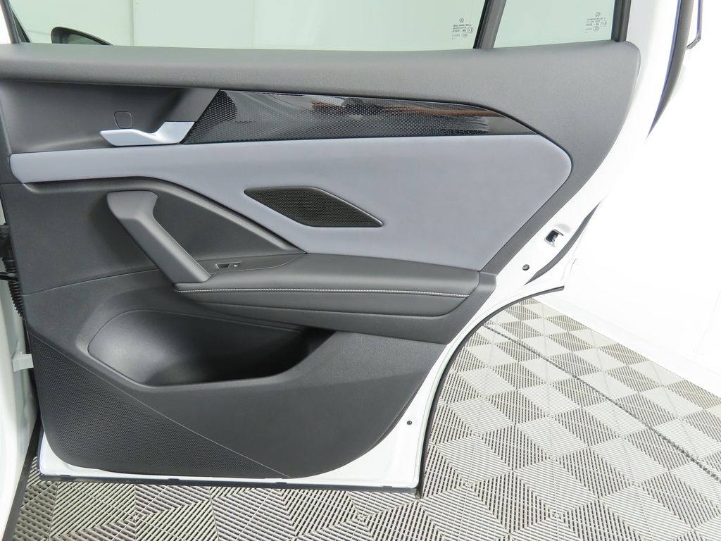 Thumbnail: 2025 Volkswagen Tiguan - 28