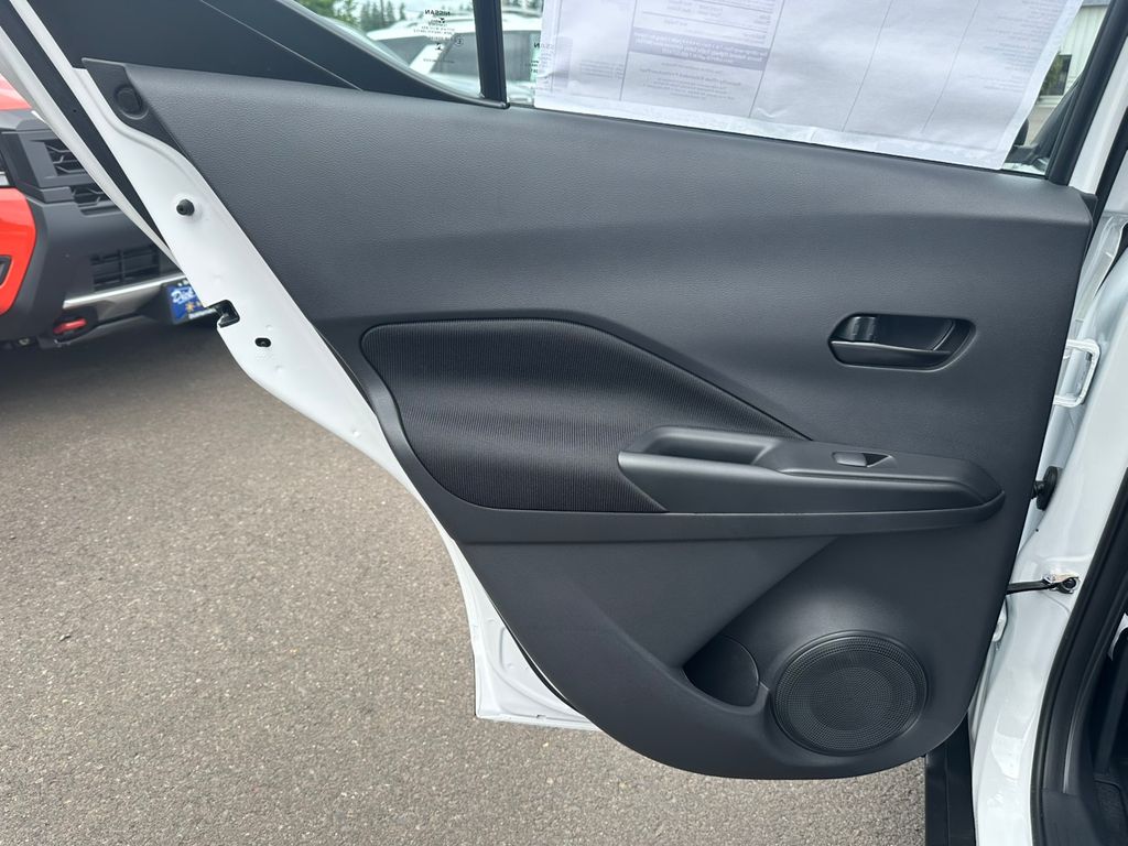 2025 Nissan Kicks Play S