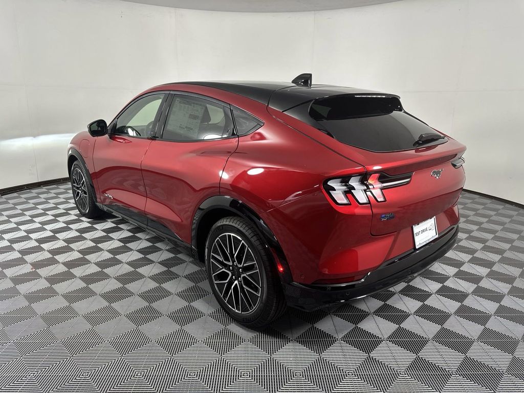 2024 Ford Mustang Mach-E Premium 5