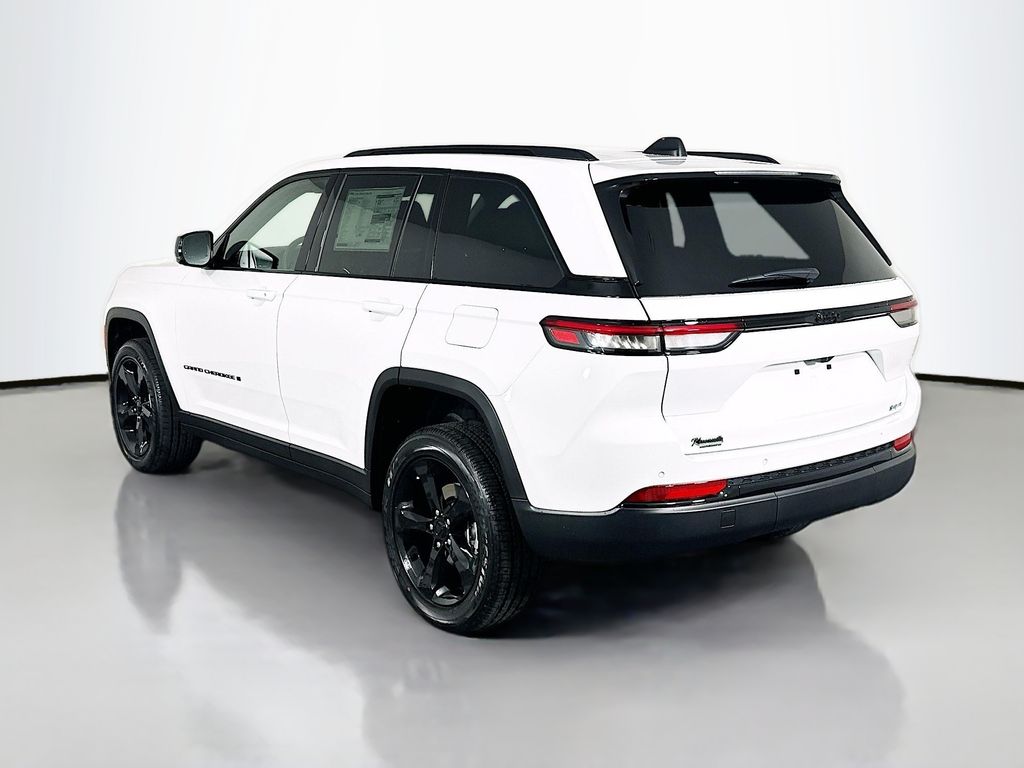 New 2025 White Jeep Altitude X image 5