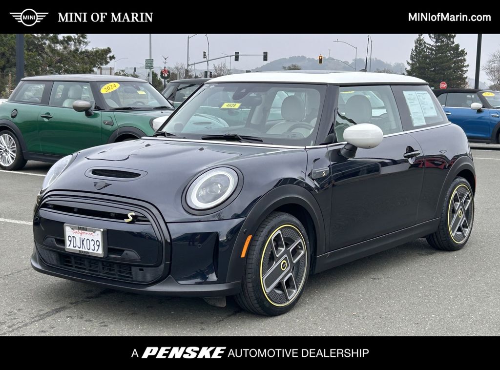 2023 MINI Cooper SE -
                Corte Madera, CA