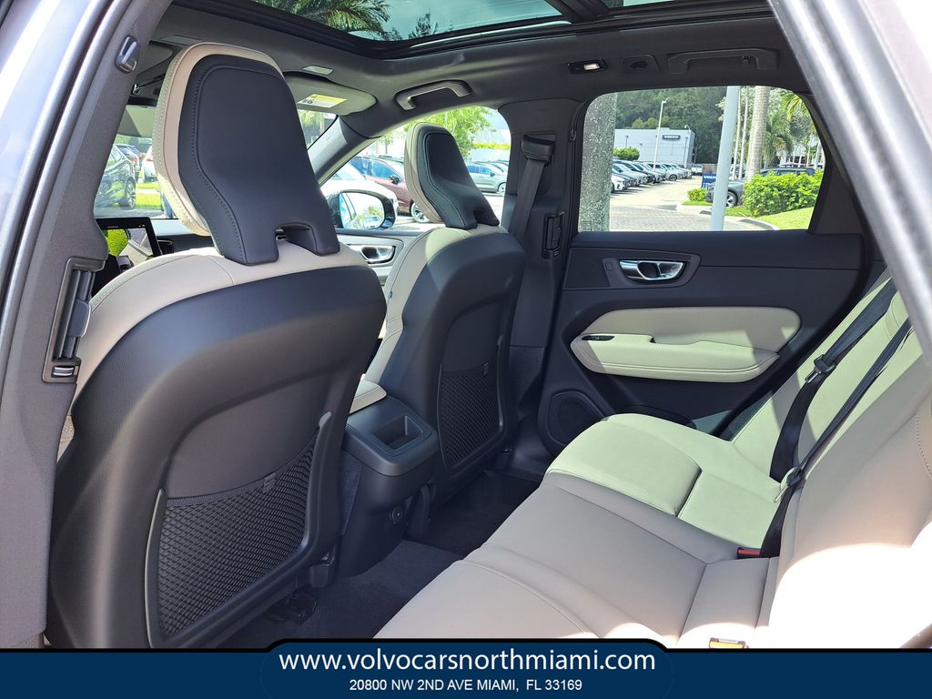 2026 Volvo XC60 Plus