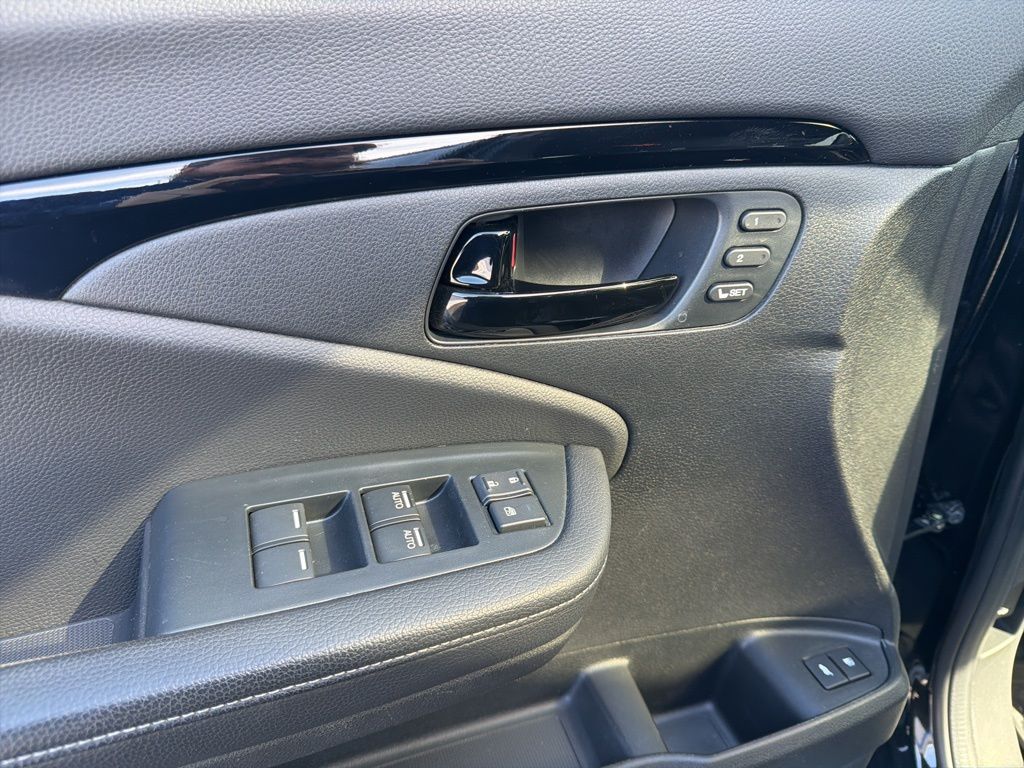 Thumbnail: 2023 Honda Passport - 28