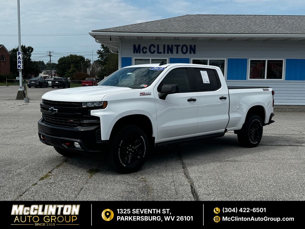 Summit White 2019 Chevrolet Silverado 1500 Pickup Truck Four-Wheel Drive 8-Speed Automatic