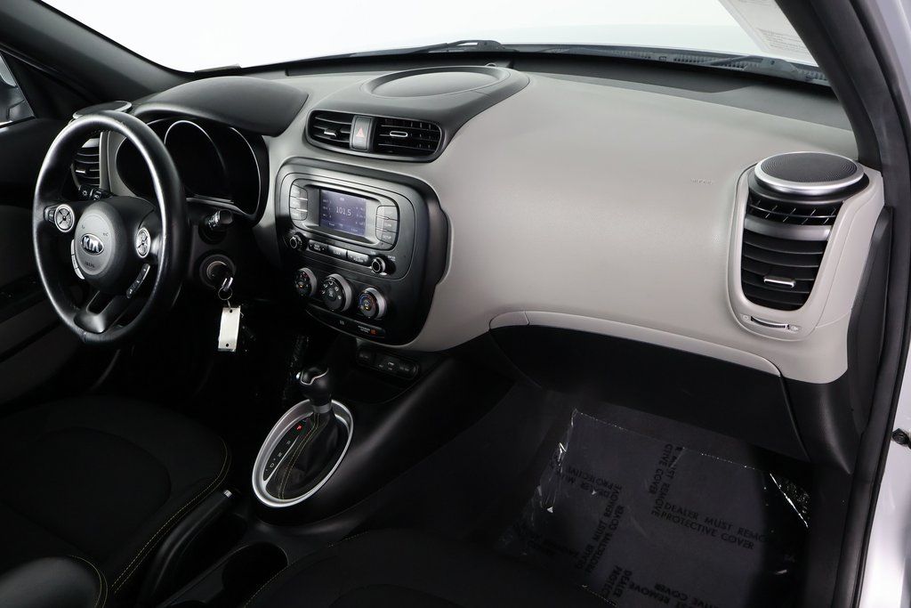 Thumbnail: 2016 Kia Soul - 9