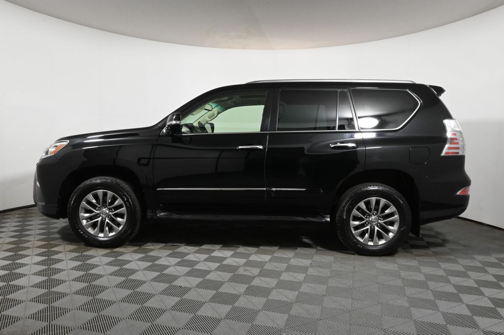 2017 Lexus GX 460 Luxury 2