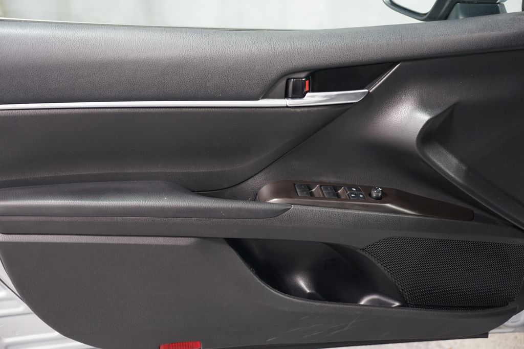 2022 Toyota Camry SE 30