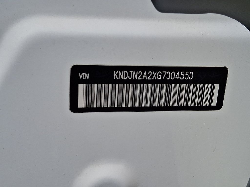 Thumbnail: 2016 Kia Soul - 27