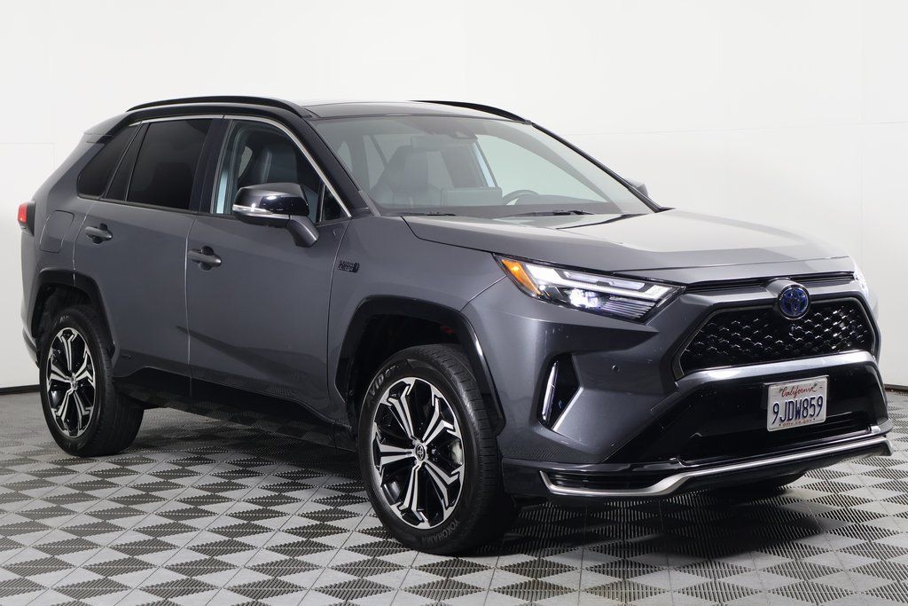 Thumbnail: 2023 Toyota RAV4 - 3