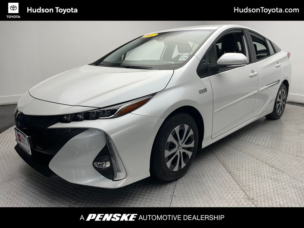 2022 Toyota Prius Prime LE -
                Jersey City, NJ