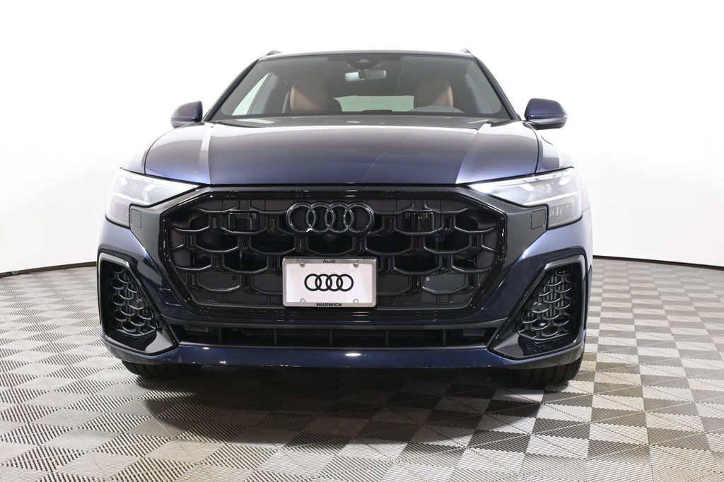 Thumbnail: 2026 Audi Q8 - 10