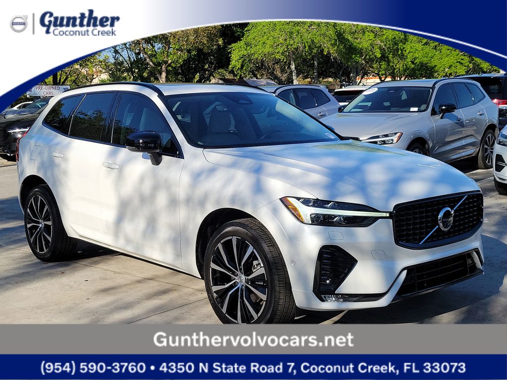 2025 Volvo XC60 B5 Plus Dark Theme AWD