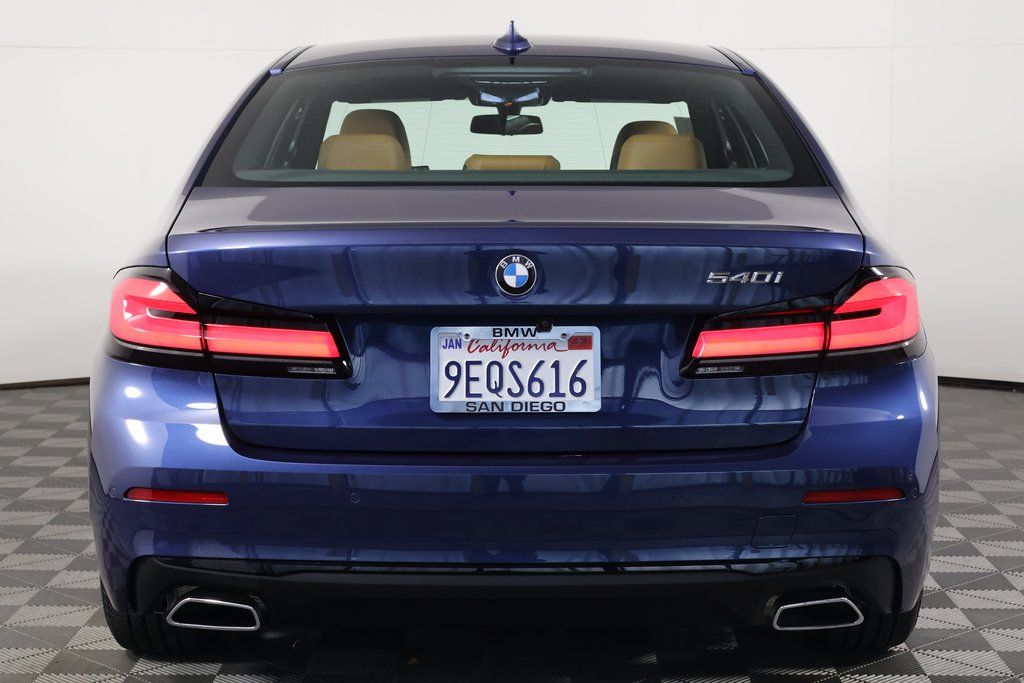 Thumbnail: 2023 BMW 5 Series - 5