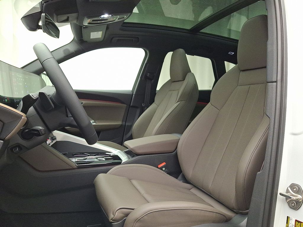 Thumbnail: 2025 Audi Q5 - 8