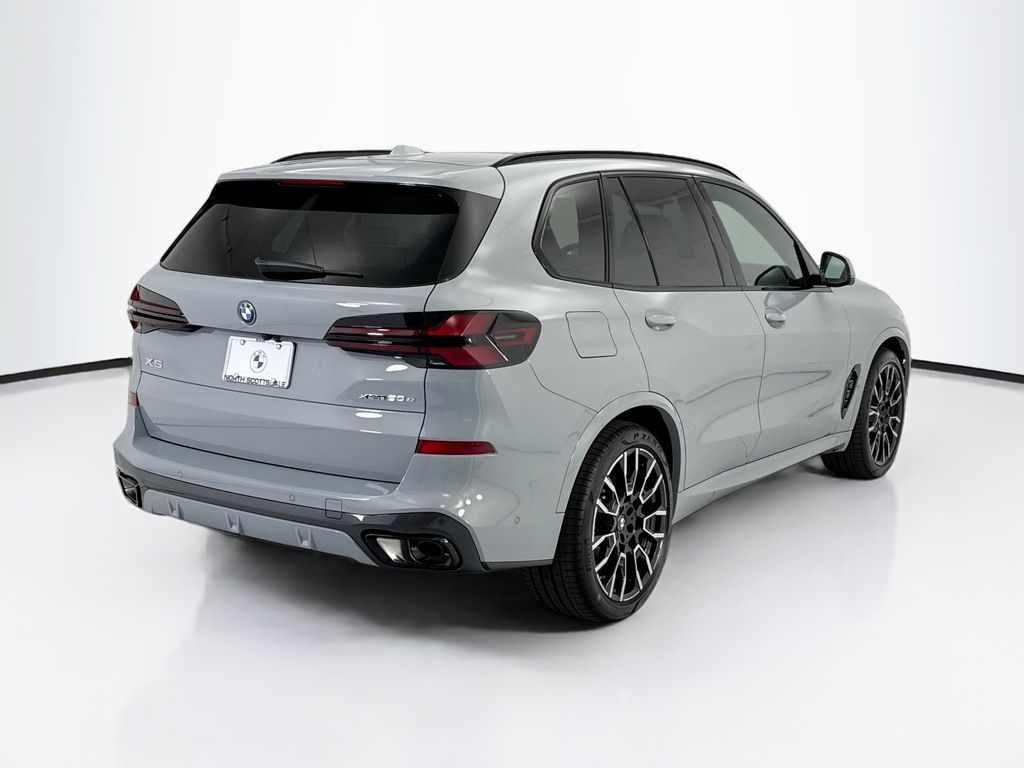 Thumbnail: 2026 BMW X5 - 5