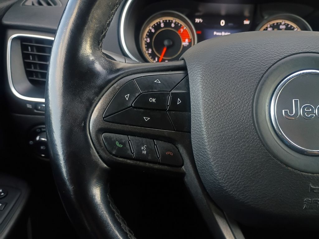 Used Car 2021 Jeep Cherokee  Trailhawk For Sale Under $25,000 In Austin, Texas