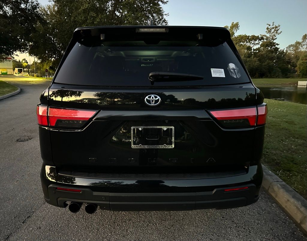 Thumbnail: 2023 Toyota Sequoia - 4