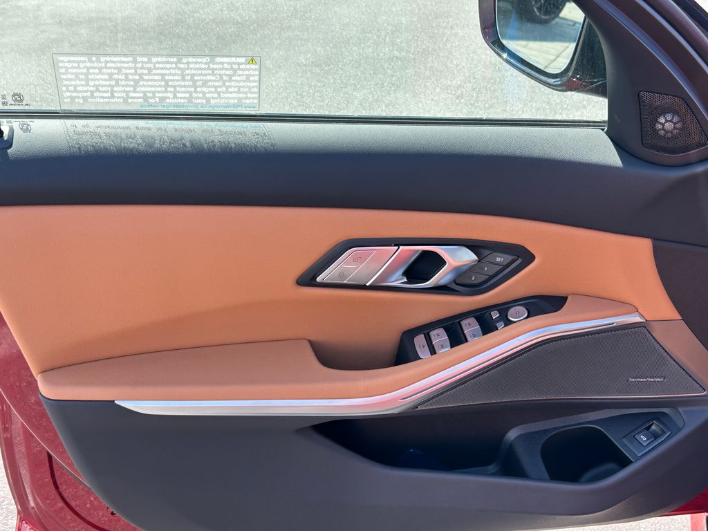 2025 BMW 3 Series 330i 11