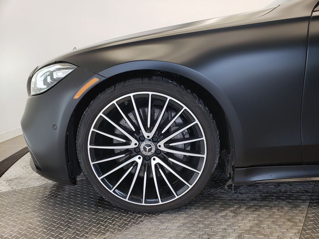 Thumbnail: 2022 Mercedes-Benz S-Class - 28
