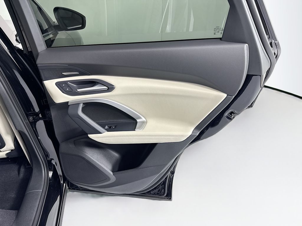 Thumbnail: 2026 Audi Q5 - 29