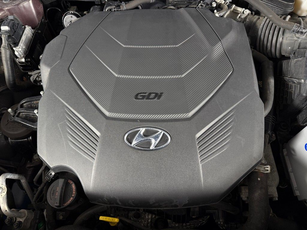 Used 2020 Red Hyundai Limited image 26
