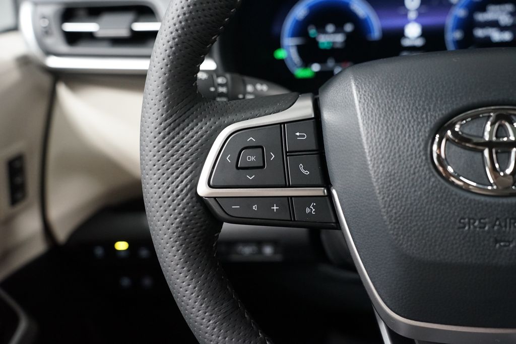 Thumbnail: 2026 Toyota Sienna - 14