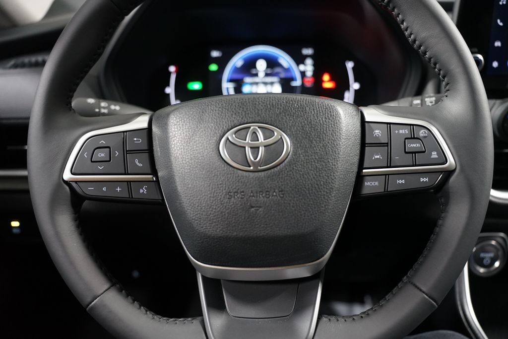 Thumbnail: 2025 Toyota Grand Highlander - 12