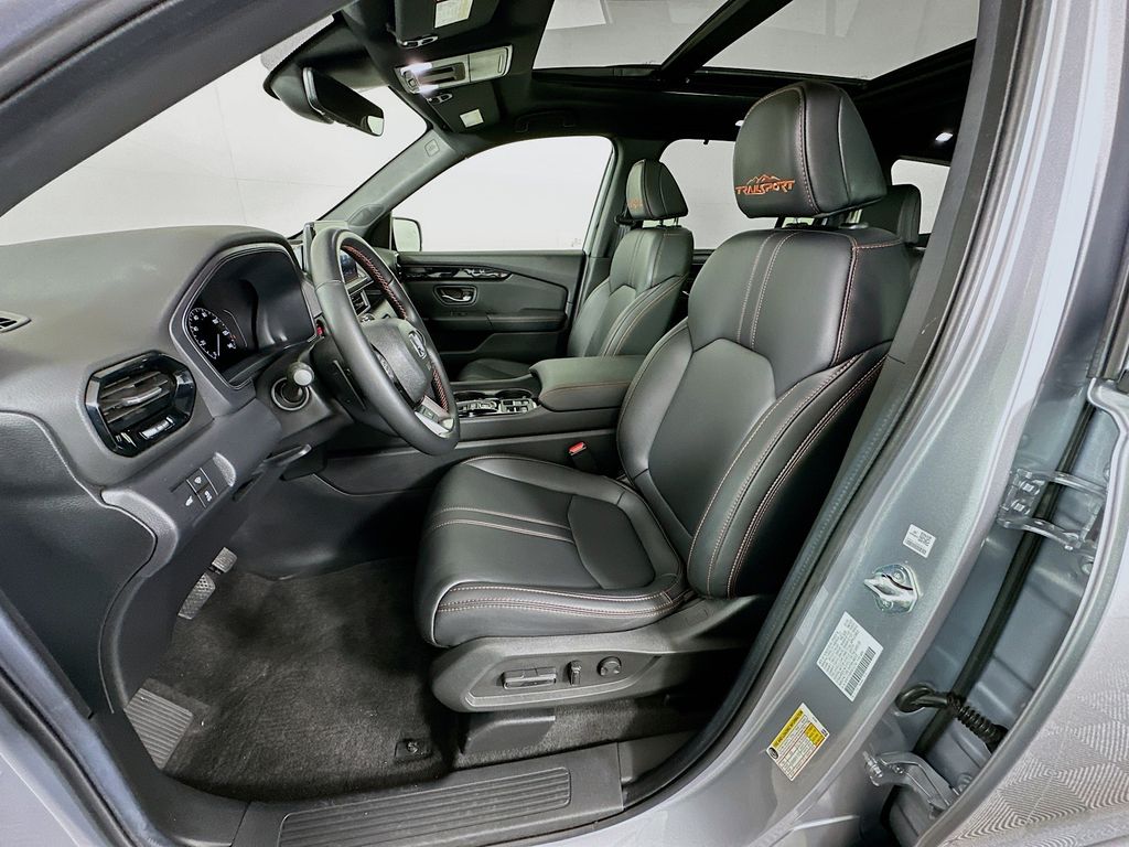 Thumbnail: 2025 Honda Pilot - 20
