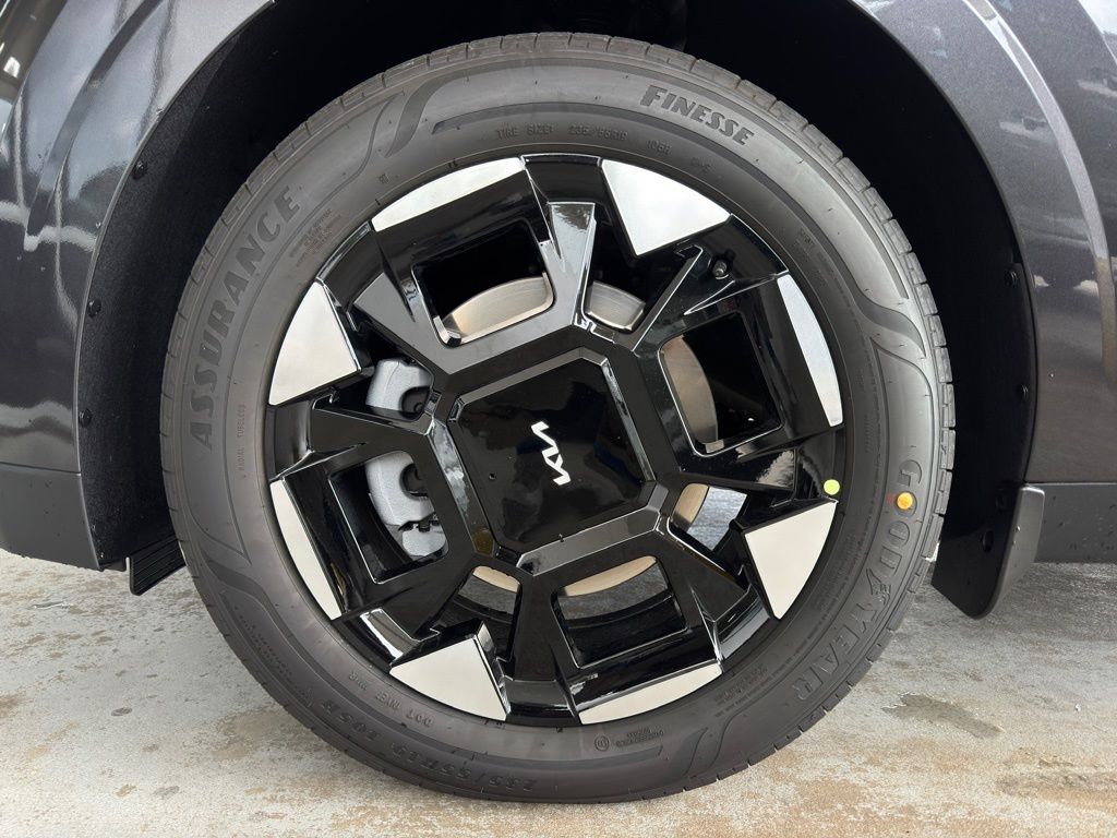 2026 Kia Carnival EX Gray at Community Kia