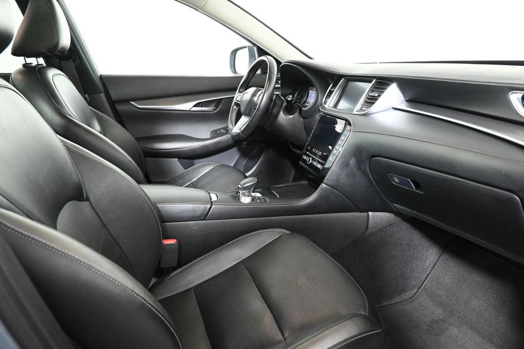 2022 INFINITI QX50 Luxe 24