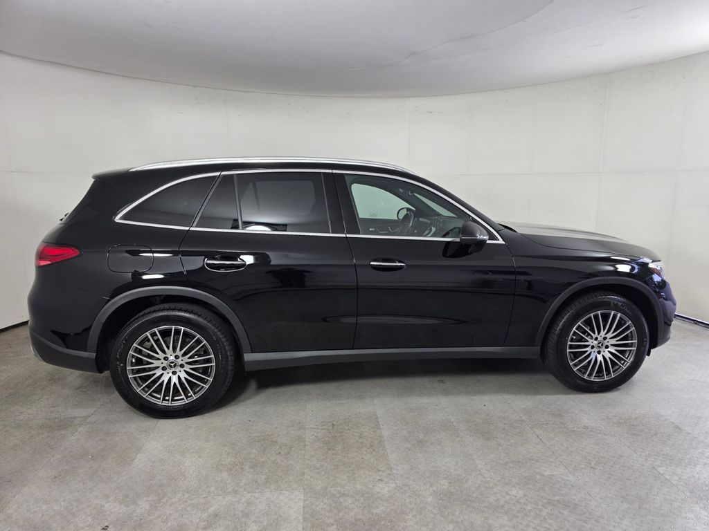 Certified Used 2025 Black Mercedes-Benz GLC 300 image 3