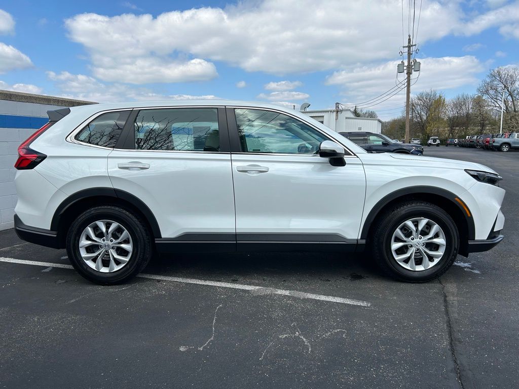 2023 Honda CR-V LX 6