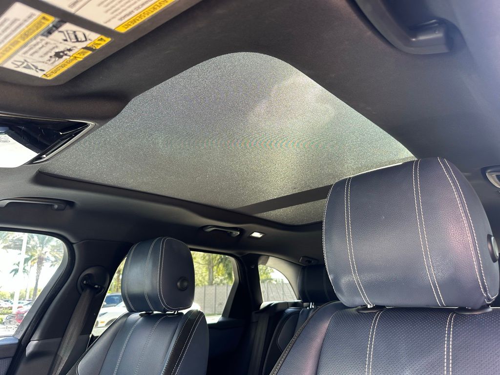 Thumbnail: 2019 Land Rover Range Rover Velar - 21
