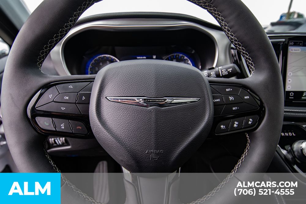 2024 Chrysler Pacifica Limited photo 18