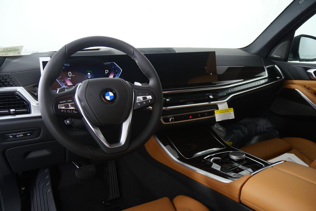 Thumbnail: 2026 BMW X5 - 17