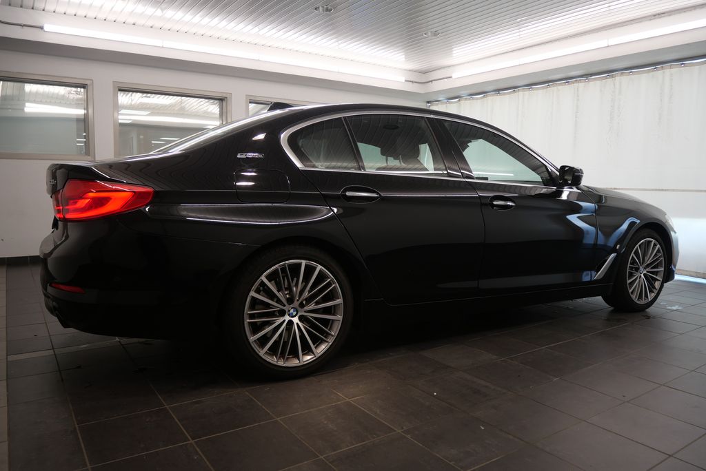 2018 BMW 5 Series 530e xDrive iPerformance 6