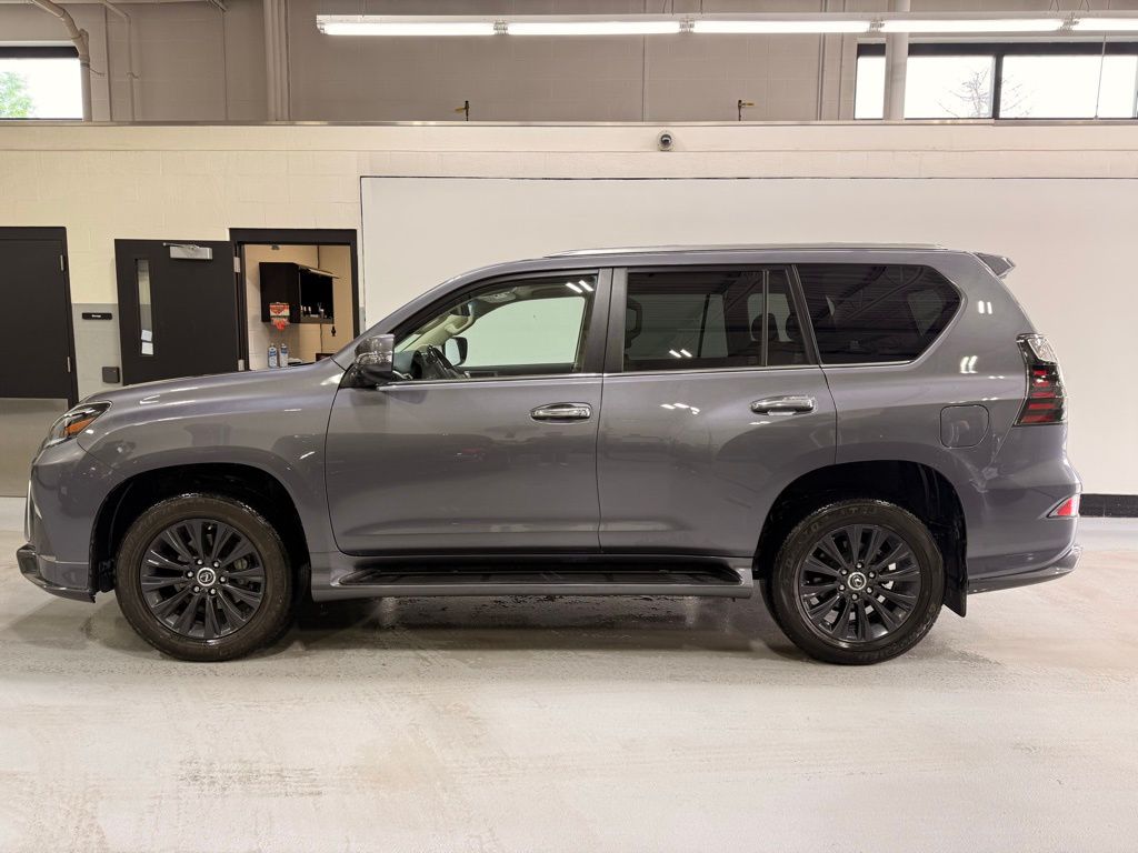 2023 Lexus GX 460 2